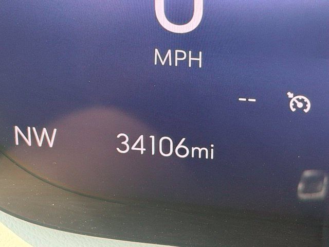 Used 2025 Buick Enclave Avenir w/ Trailering Package, 5000 lbs. FWD image 19