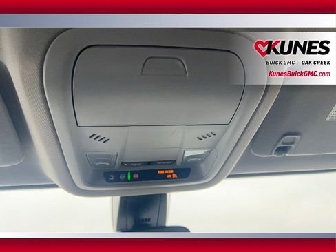 Used 2023 GMC Acadia SLE w/ Driver Convenience Package image 33