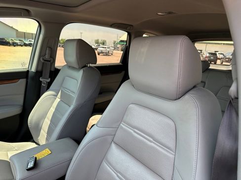 Used 2019 Honda CR-V EX-L image 3