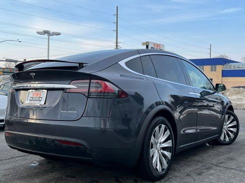 Used 2020 Tesla Model X Long Range image 13