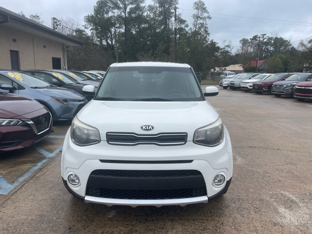 Used 2018 Kia Soul + FWD image 3