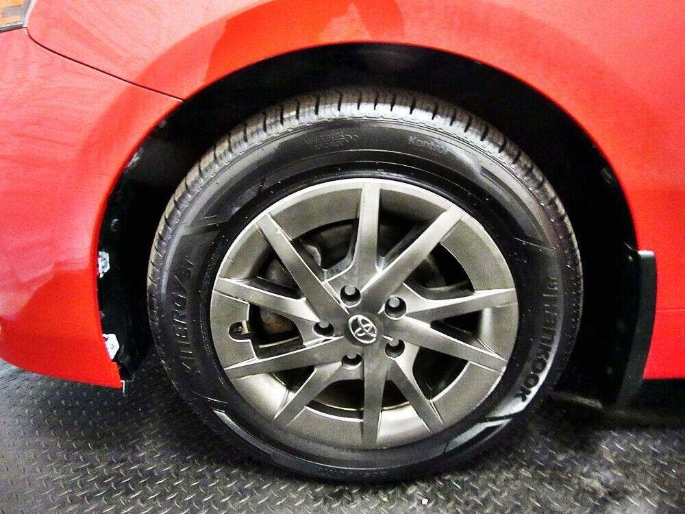 Used 2017 Toyota Prius V Two FWD image 19