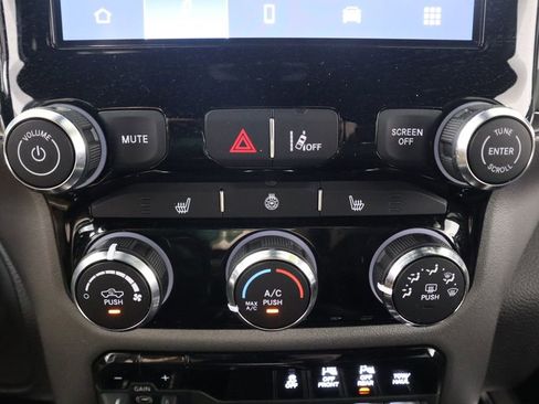 Used 2025 RAM 1500 Big Horn image 24