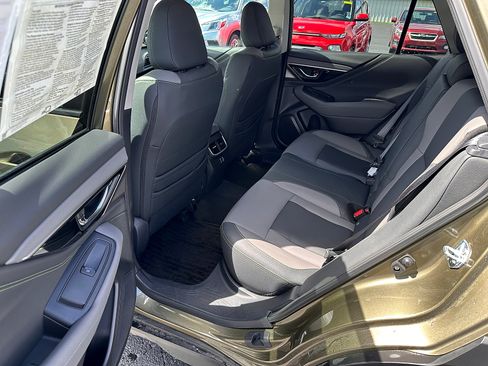 Certified 2025 Subaru Outback Onyx Edition AWD/4WD image 13