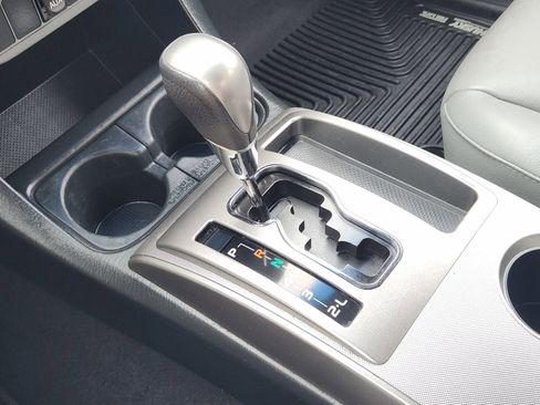 Used 2015 Toyota Tacoma PreRunner image 20