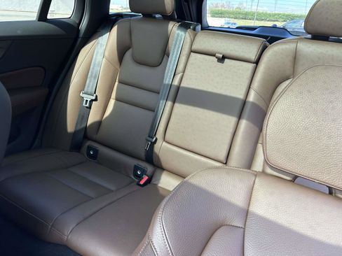 Certified 2025 Volvo V60 B5 Cross Country Plus image 12