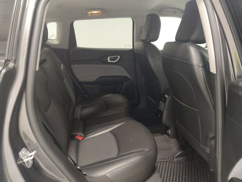 Used 2022 Jeep Compass Latitude w/ Convenience Group AWD/4WD image 19