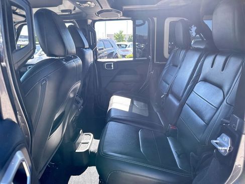 Used 2021 Jeep Wrangler Unlimited Sahara w/ Cold Weather Group image 28