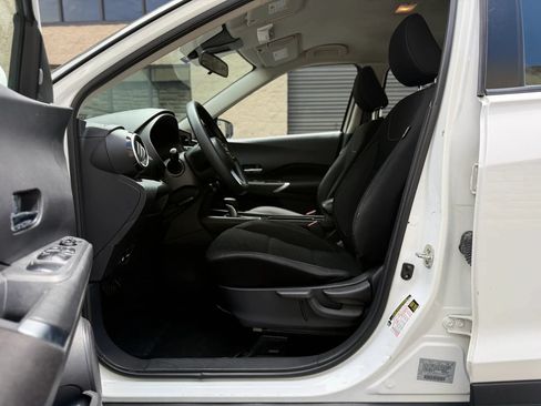 Used 2021 Nissan Kicks SV FWD image 12