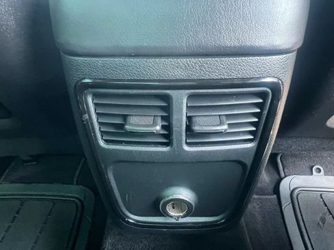 Used 2014 Chrysler 300 S AWD/4WD image 46