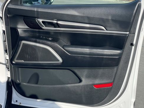 Used 2023 Kia Telluride S w/ S Sunroof Package image 28