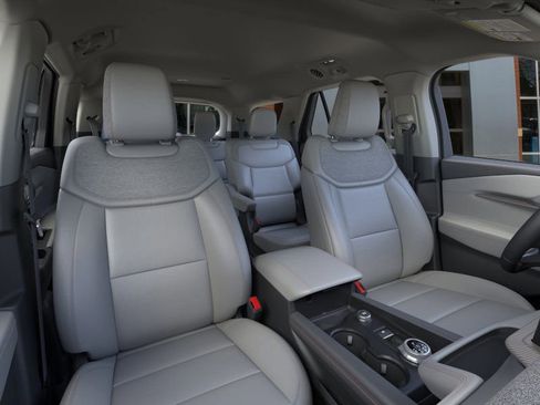 New 2026 Ford Explorer Active w/ Active Comfort Package image 10
