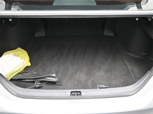 Used 2021 Toyota Camry XSE image 16