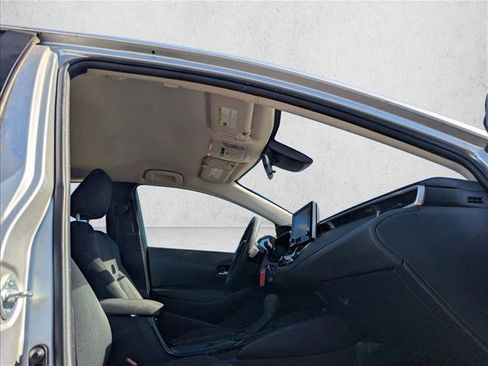 Used 2020 Toyota Corolla LE image 14