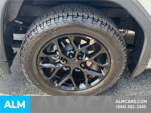 Used 2024 GMC Sierra 1500 Pro w/ Pro Value Package image 18