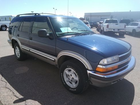 Used 1998 Chevrolet Blazer LS w/ Preferred Equipment Group AWD/4WD image 4