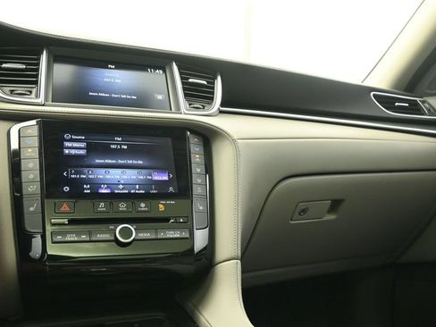 Used 2023 INFINITI QX50 Luxe FWD image 17