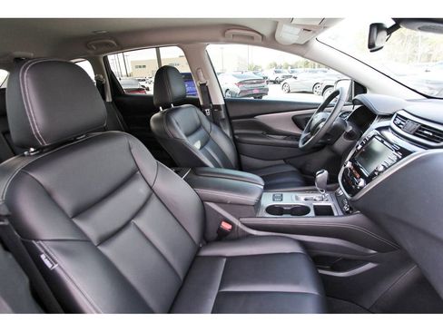 Used 2023 Nissan Murano SV image 29