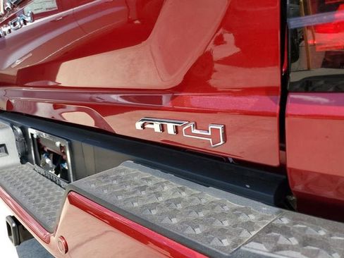 New 2026 GMC Canyon AT4 AWD/4WD image 8