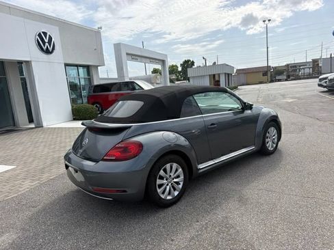 Used 2018 Volkswagen Beetle 2.0T S FWD image 33