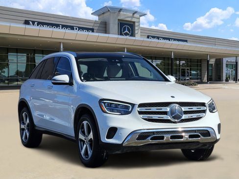 Used 2022 Mercedes-Benz GLC 300 300 image 2