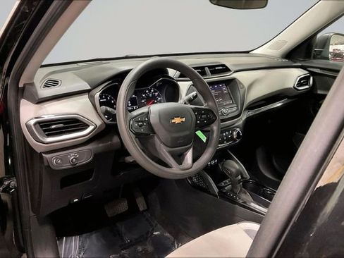 Used 2021 Chevrolet TrailBlazer LS FWD image 14