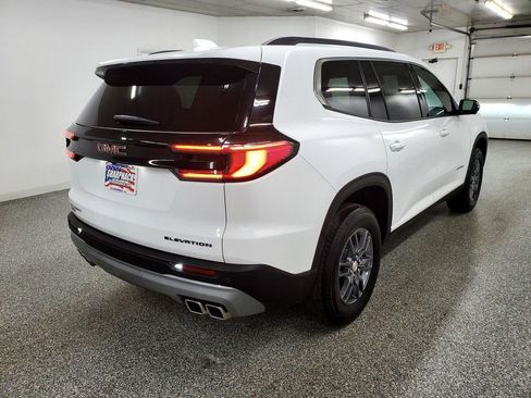 Used 2025 GMC Acadia Elevation FWD image 4