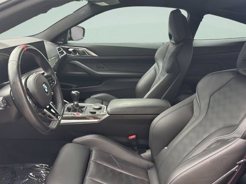 Used 2025 BMW M4 Coupe w/ Executive Package RWD image 11