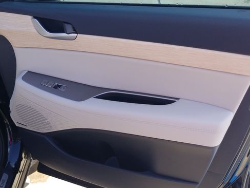 Used 2025 Hyundai Palisade Limited image 16