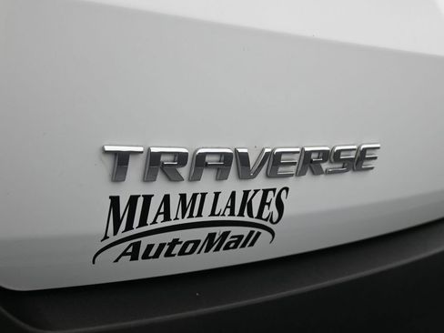 Used 2023 Chevrolet Traverse LT image 34