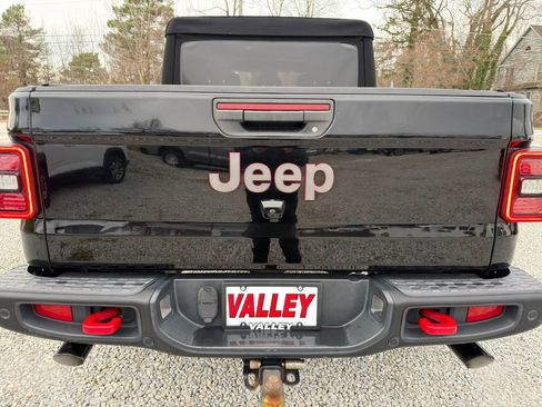 Used 2020 Jeep Gladiator Rubicon w/ Advanced Safety Group image 7