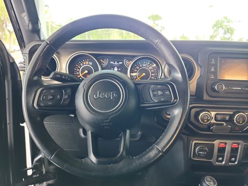 Used 2018 Jeep Wrangler Sport AWD/4WD image 10