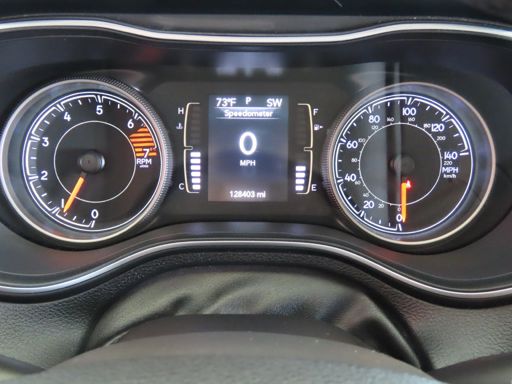 Used 2019 Jeep Cherokee Latitude Plus AWD/4WD image 50