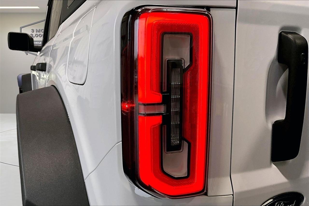 Used 2023 Ford Bronco Wildtrak AWD/4WD image 25