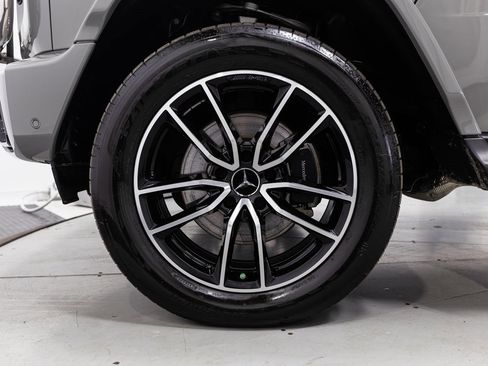 Used 2025 Mercedes-Benz G 550 image 38