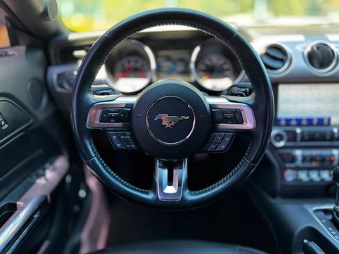 Used 2019 Ford Mustang Premium RWD image 37