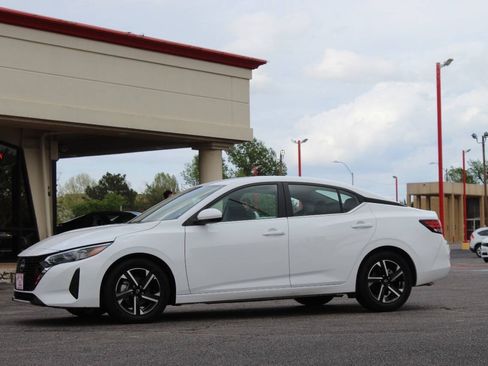Used 2025 Nissan Sentra S FWD image 6