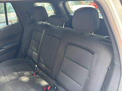 Used 2025 Chevrolet Equinox LT FWD image 32