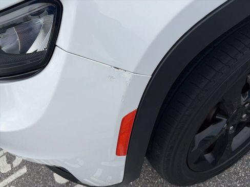 Used 2022 Jeep Grand Cherokee L Limited w/ Black Appearance Package image 9