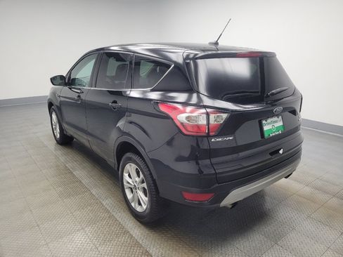 Used 2017 Ford Escape SE image 5