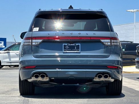 New 2026 Lincoln Aviator Black Label w/ Black Label Special Edition AWD/4WD image 4