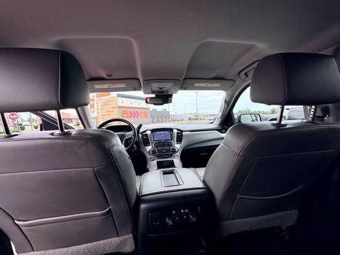 Used 2018 Chevrolet Tahoe LT AWD/4WD image 26