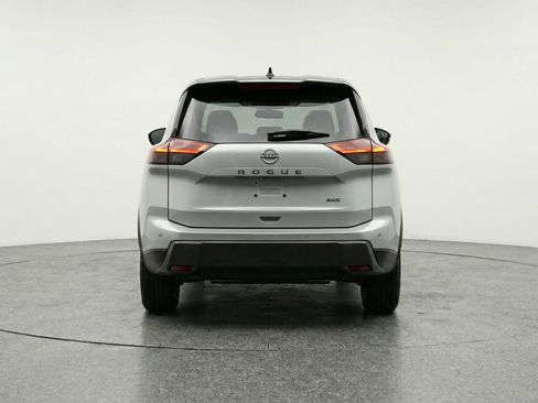 Used 2025 Nissan Rogue SV image 7