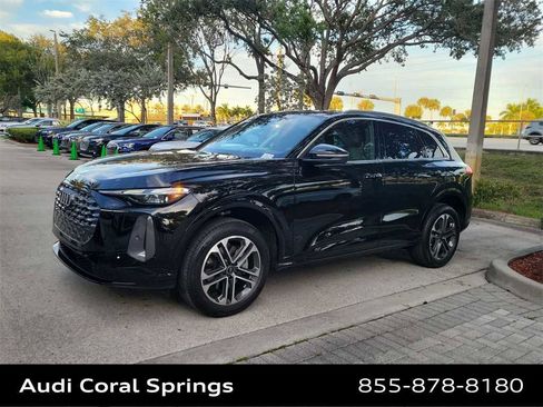 Certified 2025 Audi Q5 Premium w/ Convenience Package image 4