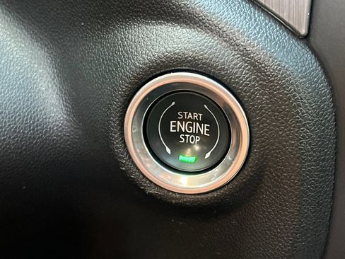 Used 2021 GMC Sierra 1500 Denali w/ Denali Ultimate Package AWD/4WD image 34
