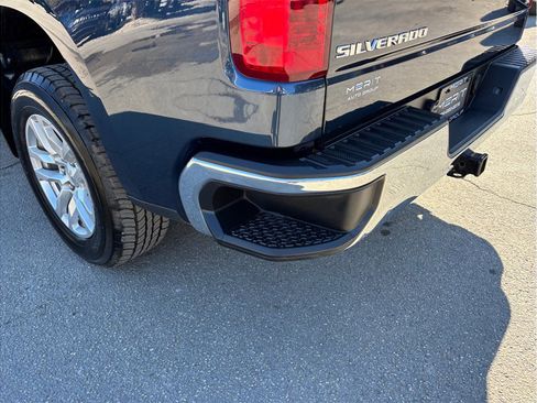 Used 2021 Chevrolet Silverado 1500 LT image 15