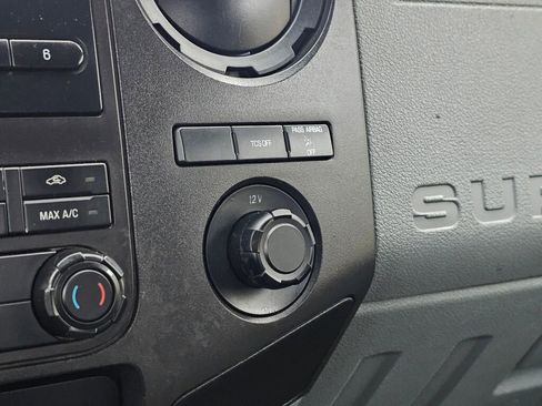 Used 2016 Ford F450 XL w/ Snow Plow Prep Package image 26