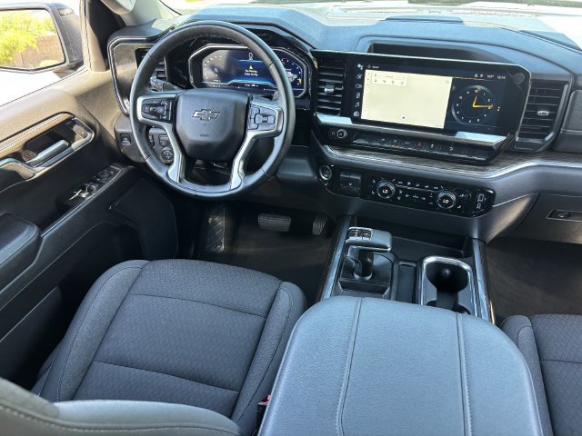 Used 2023 Chevrolet Silverado 1500 RST w/ Z71 Off-Road Package AWD/4WD image 15