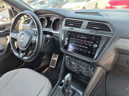 Used 2021 Volkswagen Tiguan SE R-Line FWD image 35