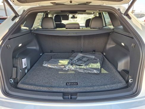 New 2026 Volkswagen Atlas Cross Sport SE image 23